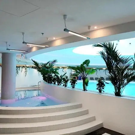 شقة Hanza Tower Platinium ******* شتشيتسين